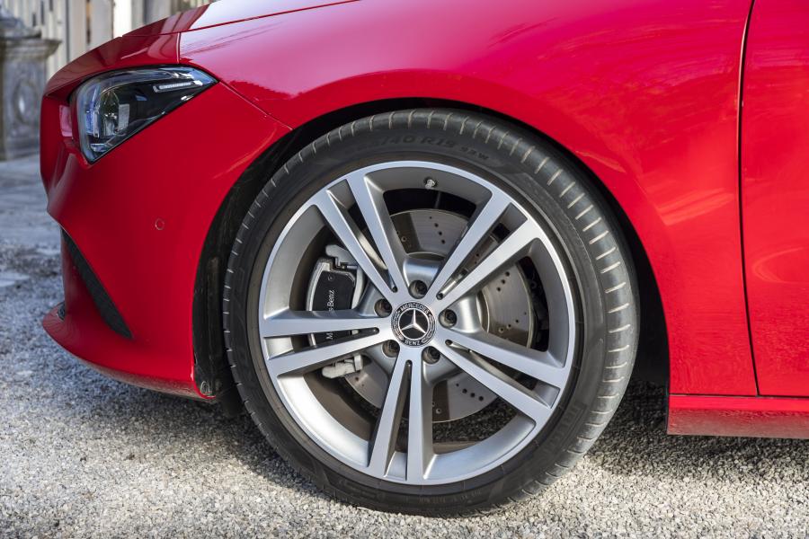 Колеса Mercedes-Benz CLA200 (W118) 2019 года  (WW) (фото 9 из 26)